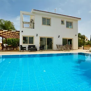 https://crystal-sea-villa.protaras-cy-hotels.com